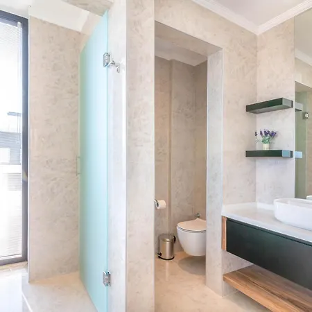 Sleeps 10 With Pool Air Con And Wifi Villa *
