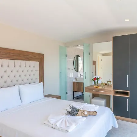 Sleeps 10 With Pool Air Con And Wifi * Kalkan